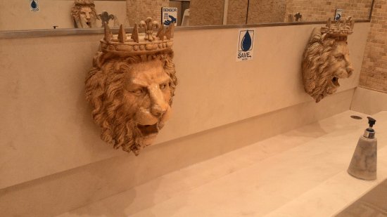 Name:  lavlje glave u kupatilu.jpg
Views: 361
Size:  26.1 KB