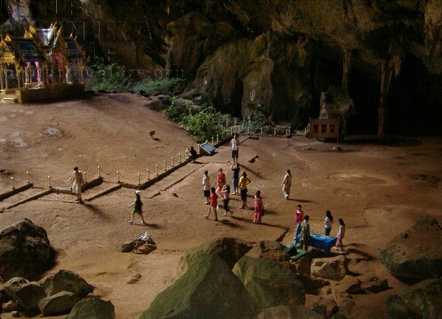 Name:  Tam Praya Nakon pećina sa hramom-1.jpg
Views: 215
Size:  164.9 KB
