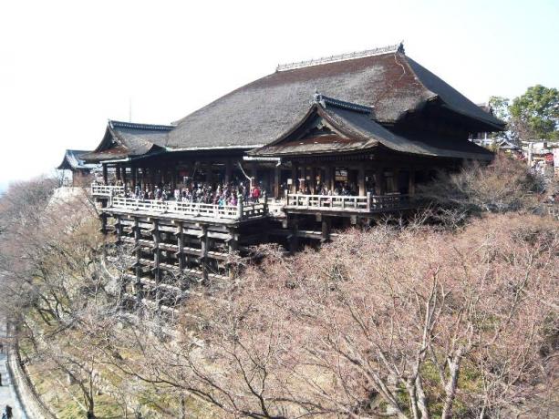 Name:  2012kiyomizu04.jpg
Views: 361
Size:  69.6 KB