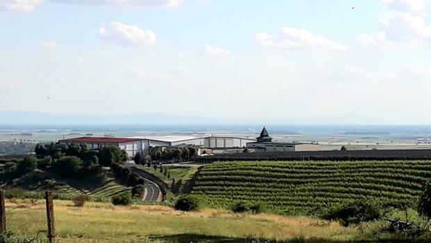 Click image for larger version
Name: 20210626_184342.jpg
Views: 1
Size: 31.7 KB
ID: 22033