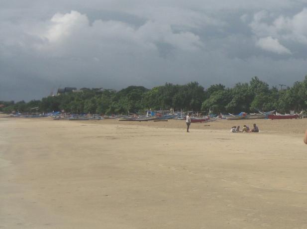 Click image for larger version
Name: Jimbaran 1.jpg
Views: 1
Size: 22.6 KB
ID: 25278