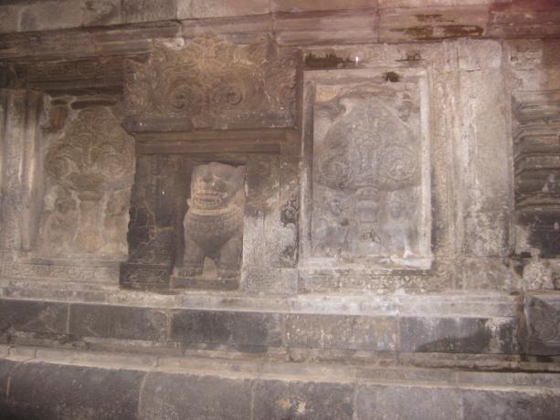 Click image for larger version
Name: sd 772.jpg
Views: 1
Size: 41.1 KB
ID: 25334